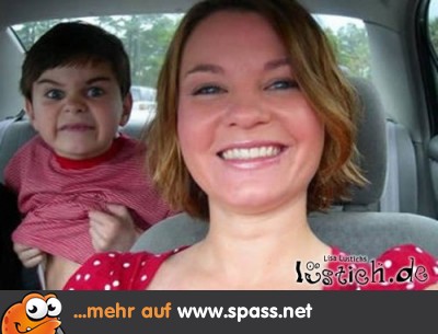 22147-sie-ahnt-nichts-boeses