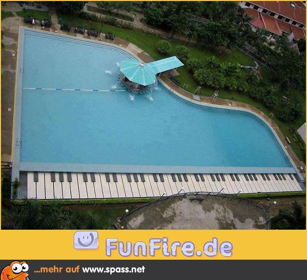 Musikalisches Schwimmbecken