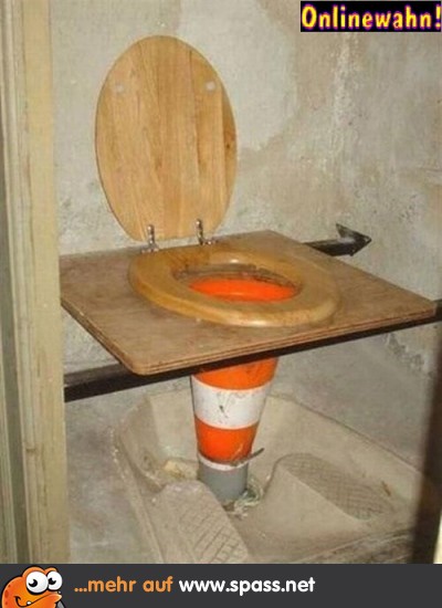 selbstgebautes Klo