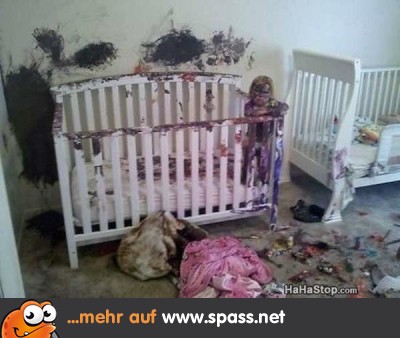 Chaos Kinderzimmer Malen